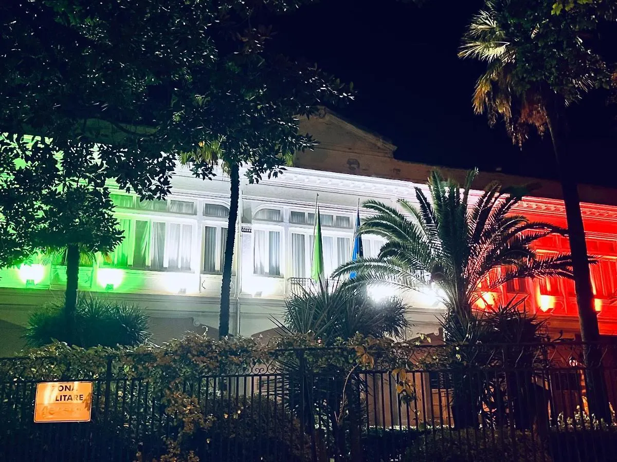 38,Velasquez Apartment Palermo Italy