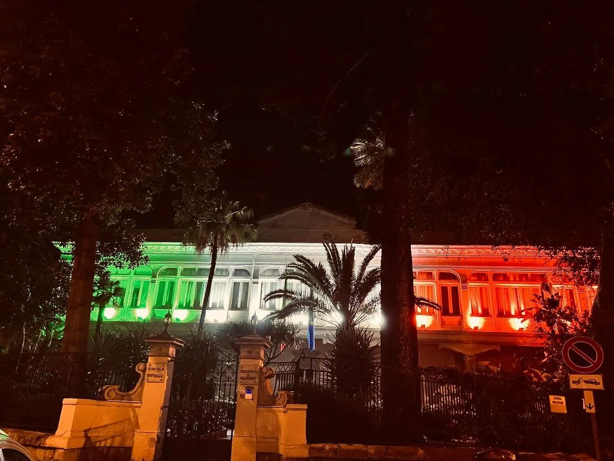 38,Velasquez Palermo